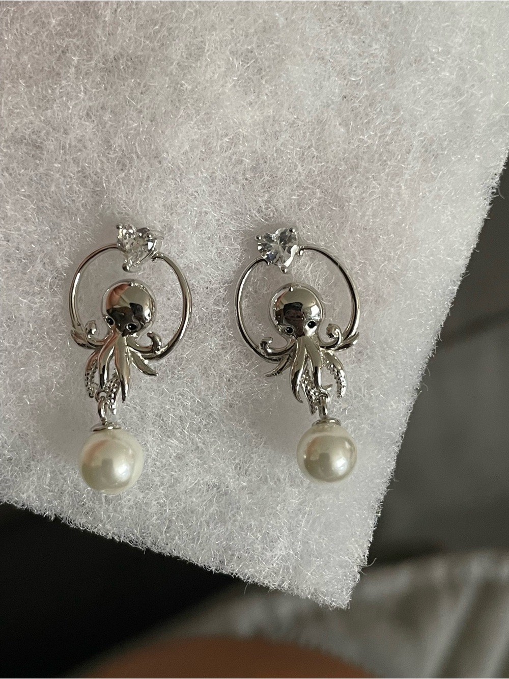 Silver 925 Octopus Pearl Drop Earrings - White Pearl